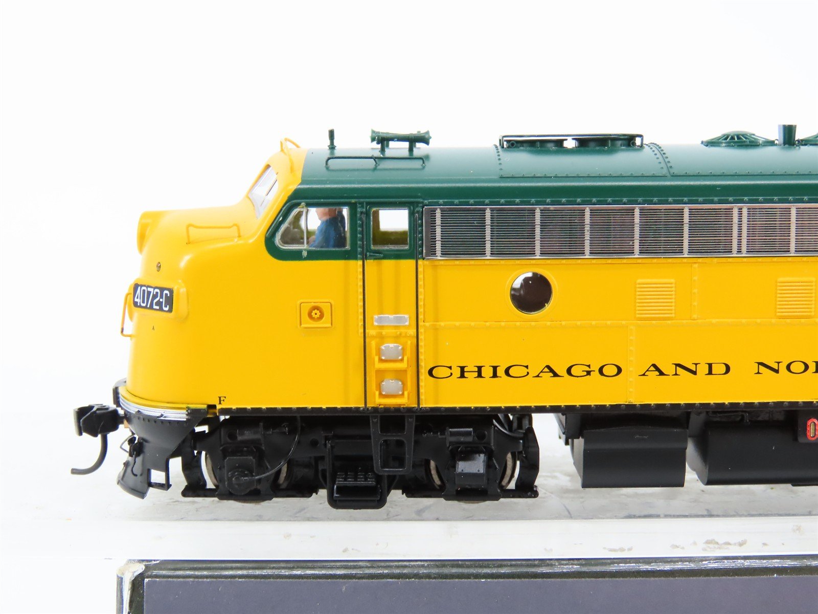 HO Scale Walthers Proto 920-40694 CNW EMD F7A Diesel #4072C w/ DCC & Sound
