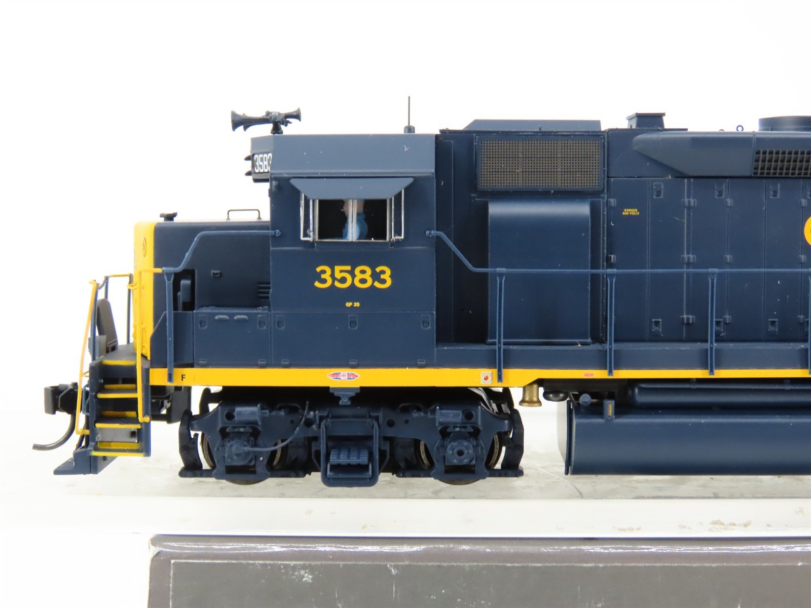 HO Walthers Proto 920-42154 C&O EMD GP35 Ph. II Diesel #3583 w/ DCC & Sound