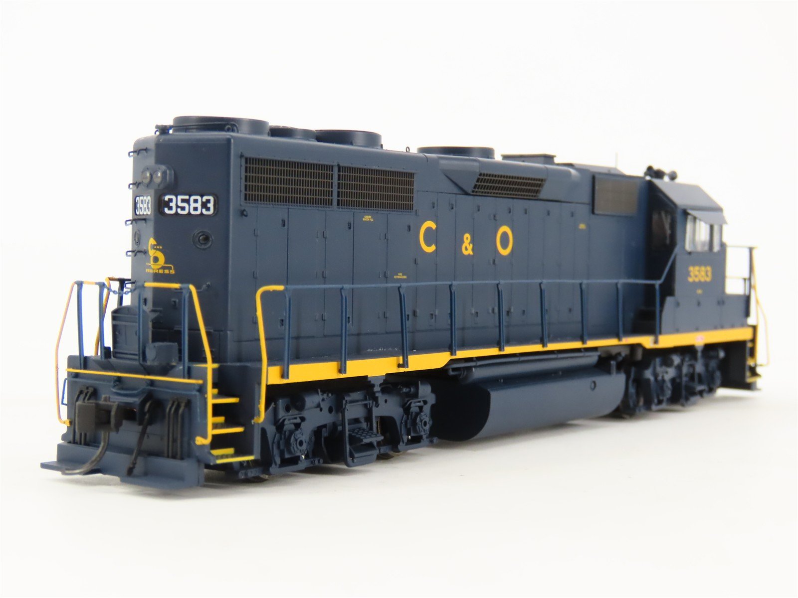 HO Walthers Proto 920-42154 C&O EMD GP35 Ph. II Diesel #3583 w/ DCC & Sound
