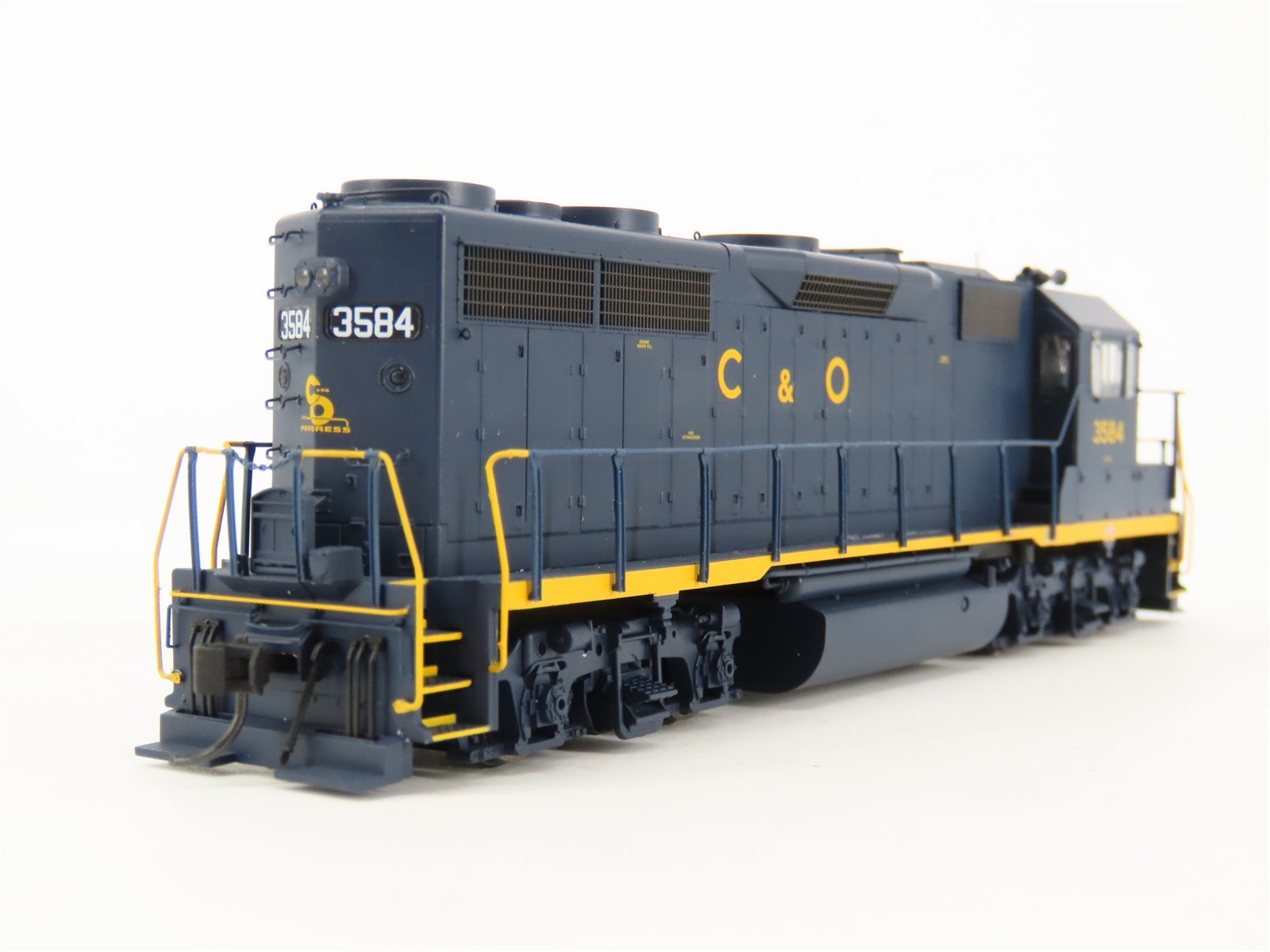 HO Walthers Proto 920-42155 C&O EMD GP35 Ph. II Diesel #3584 w/ DCC & Sound