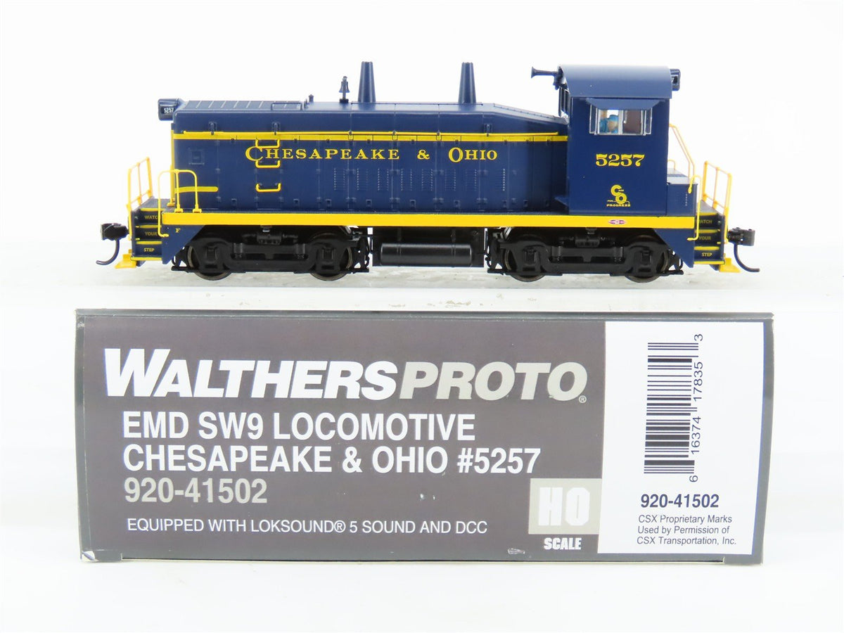 HO Walthers Proto 920-41502 C&amp;O Chesapeake &amp; Ohio SW9 Diesel #5257 w/DCC &amp; Sound