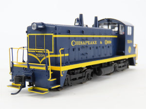 HO Walthers Mainline 910-20613 C&O EMD NW2 Ph. V Diesel #5208 w/ DCC & Sound