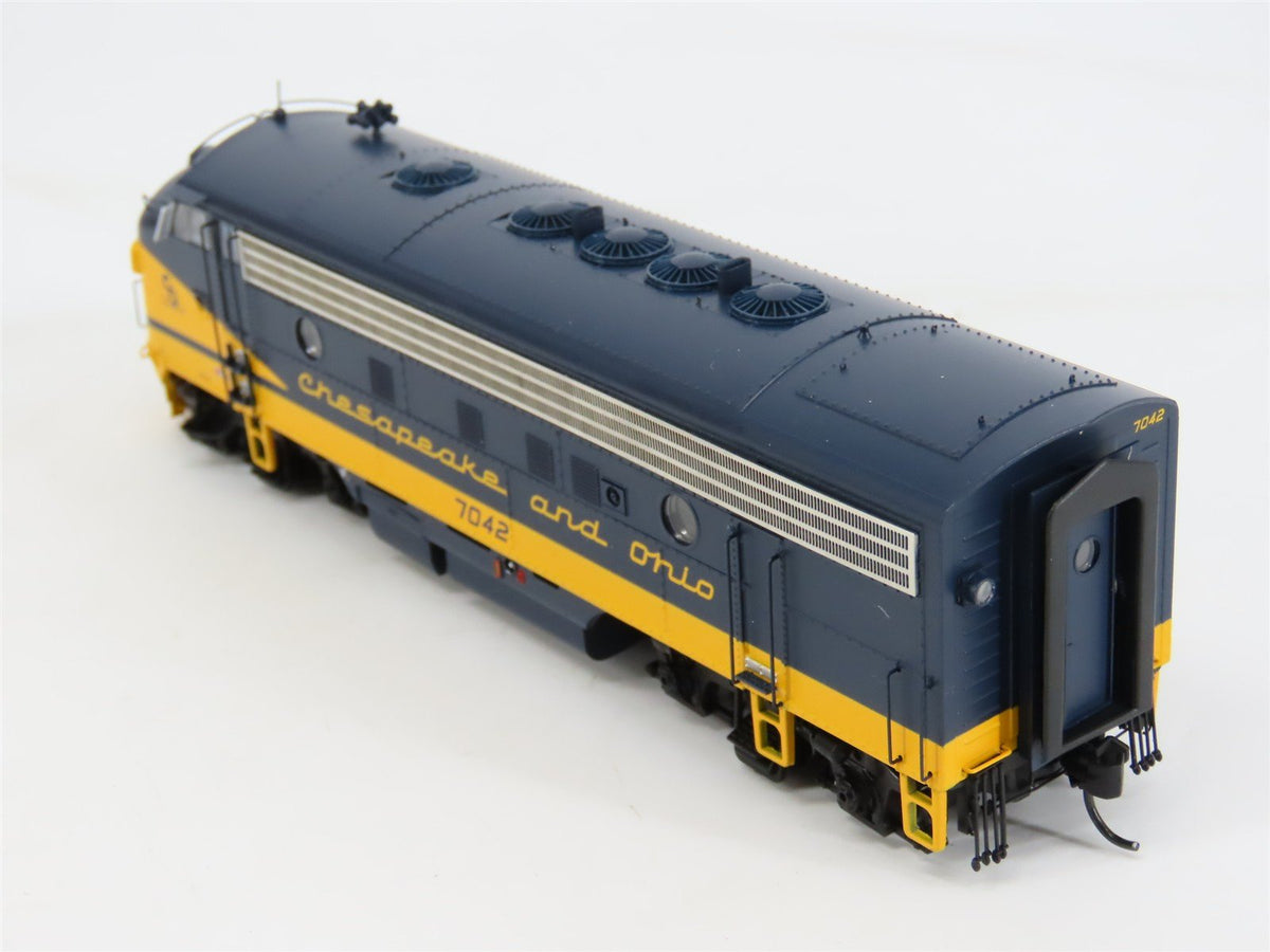 HO Walthers Proto 920-40912 C&amp;O Chesapeake &amp; Ohio F7A/B Diesel Set w/DCC &amp; Sound