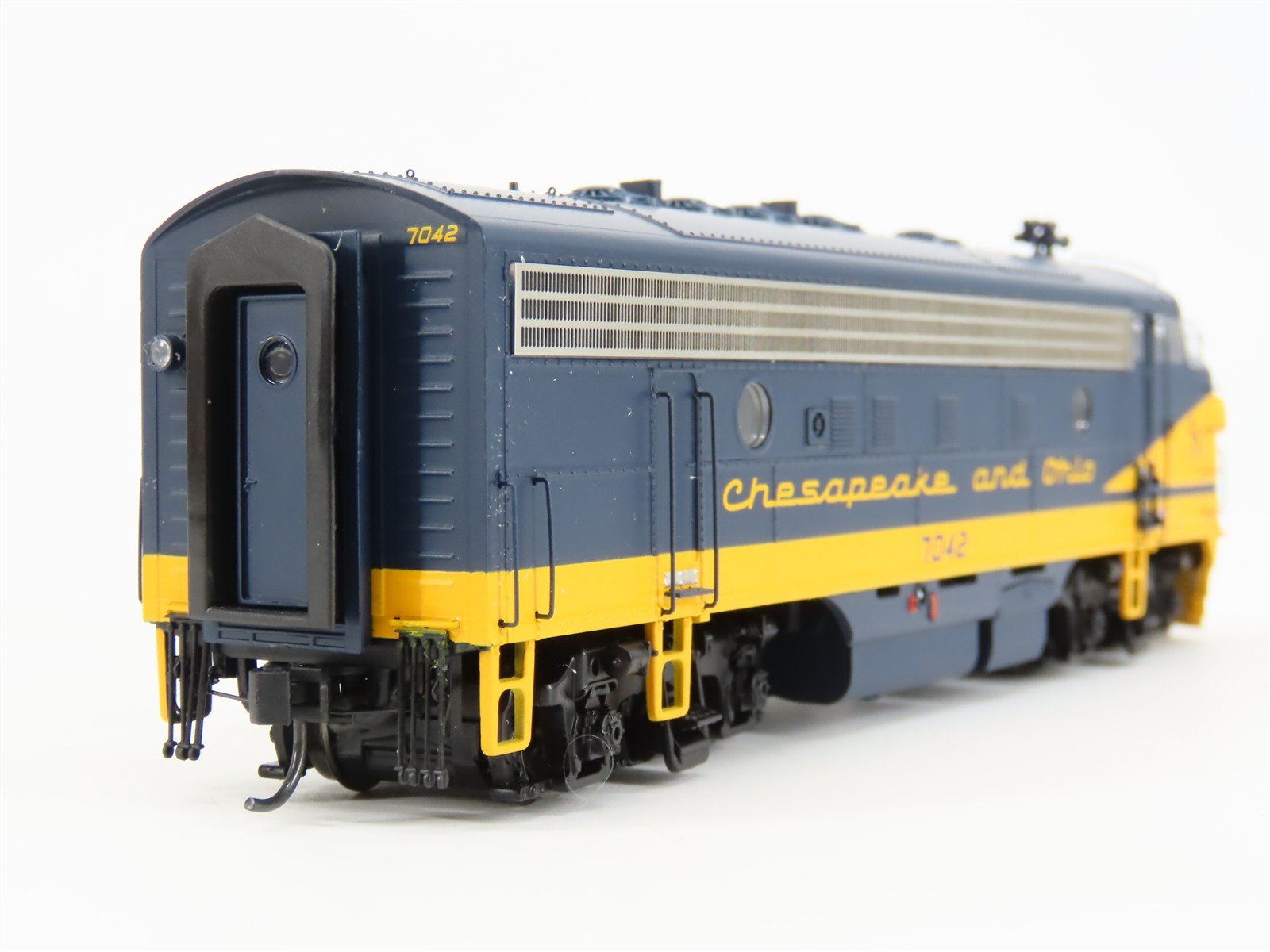 HO Walthers Proto 920-40912 C&O Chesapeake & Ohio F7A/B Diesel Set w/DCC & Sound
