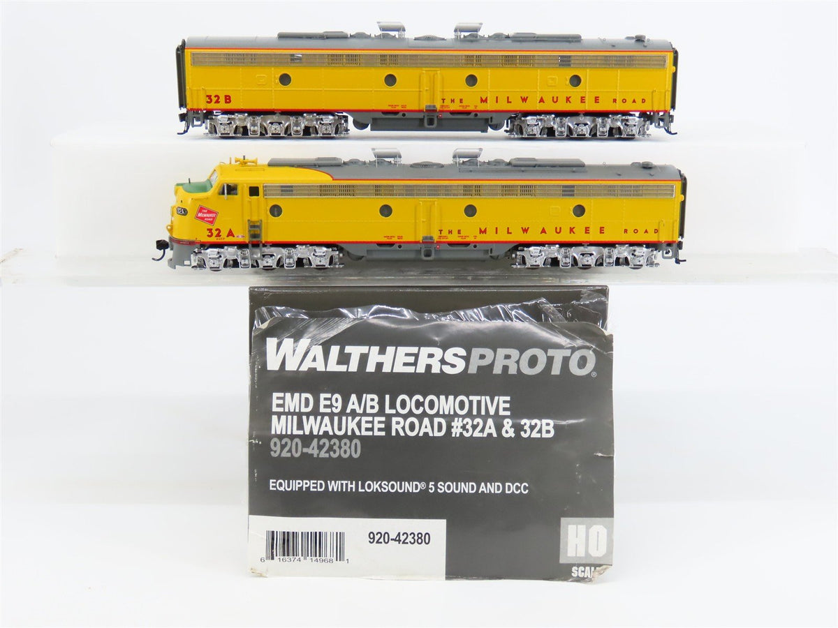 HO Walthers Proto 920-42380 MILW &quot;UP Paint&quot; EMD E9A/B Diesel Set w/ DCC &amp; Sound