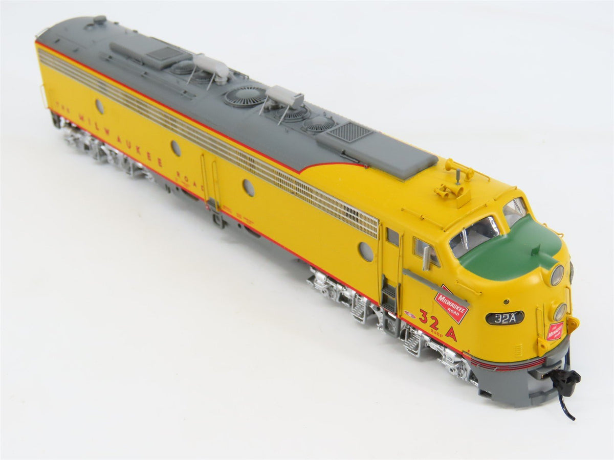 HO Walthers Proto 920-42380 MILW &quot;UP Paint&quot; EMD E9A/B Diesel Set w/ DCC &amp; Sound
