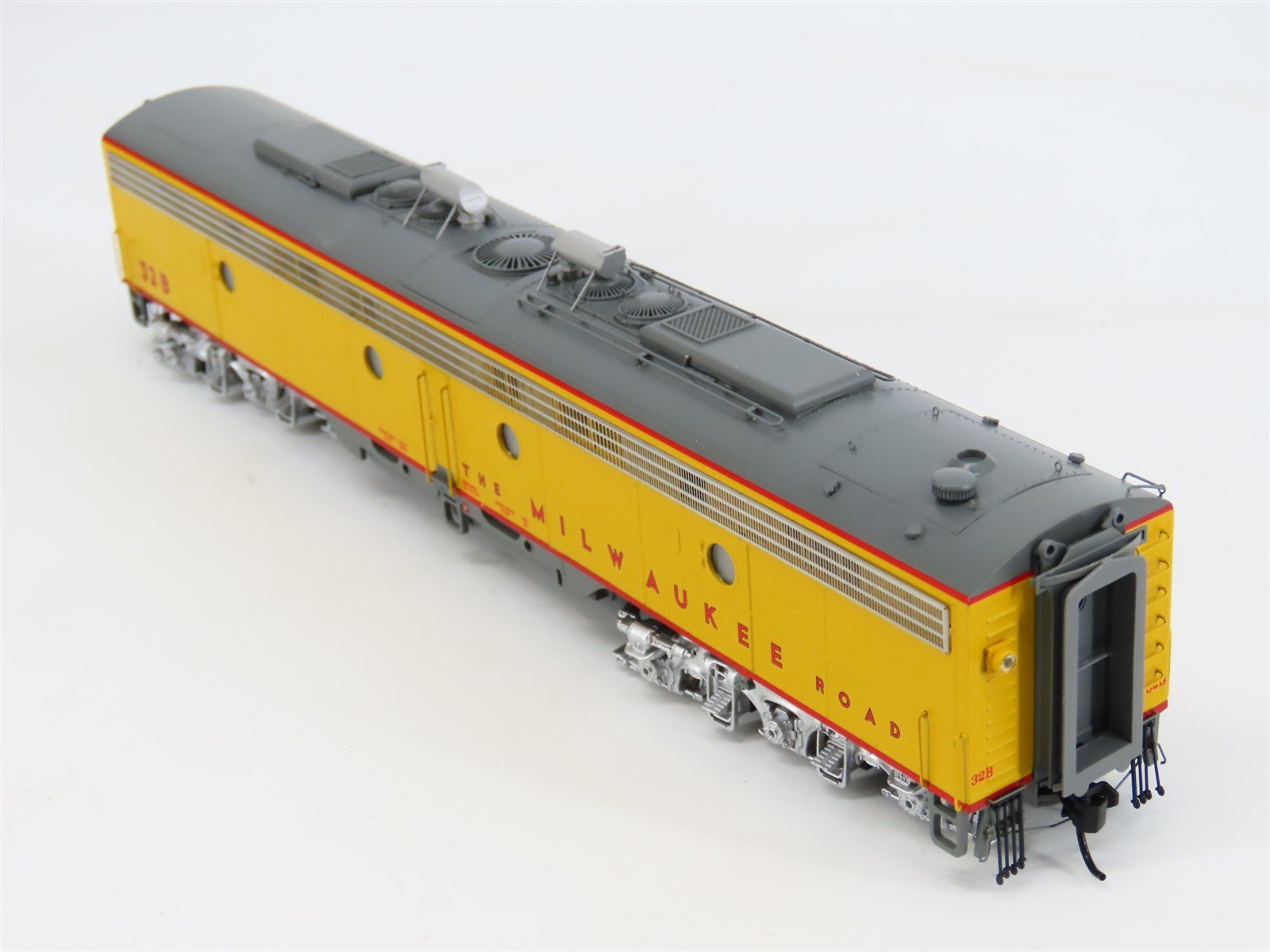 HO Walthers Proto 920-42380 MILW 