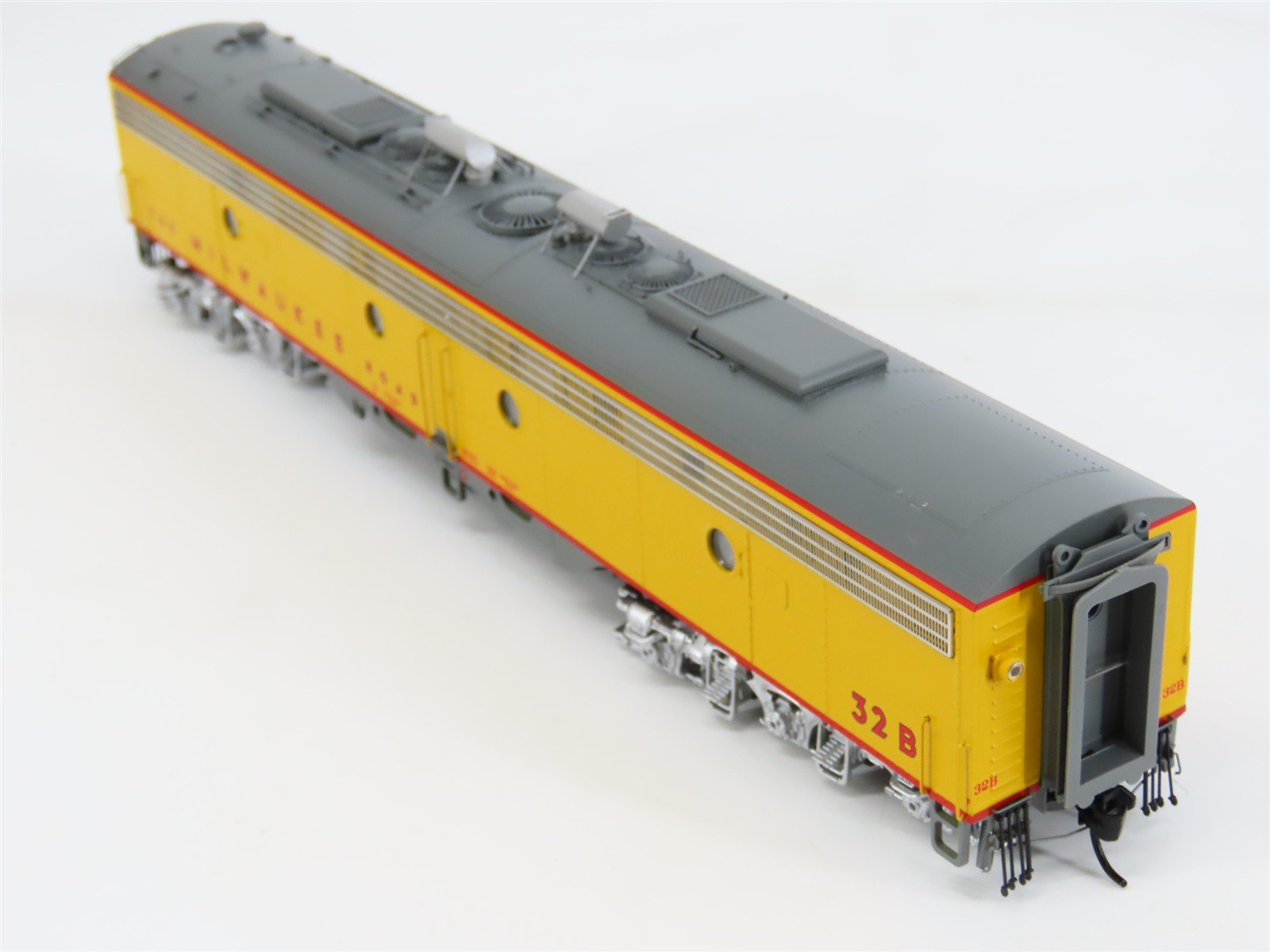 HO Walthers Proto 920-42380 MILW 