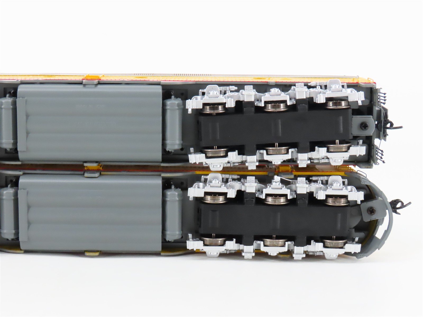 HO Walthers Proto 920-42376 UP Union Pacific EMD E9A/B Diesel Set w/ DCC & Sound