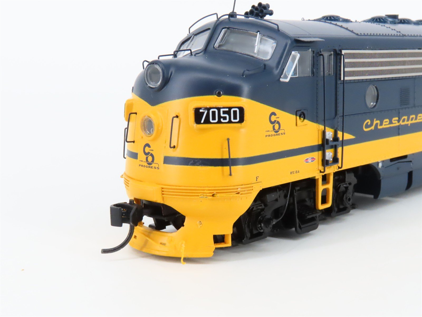 HO Walthers Proto 920-40913 C&O Chesapeake & Ohio F7A/B Diesel Set w/DCC & Sound