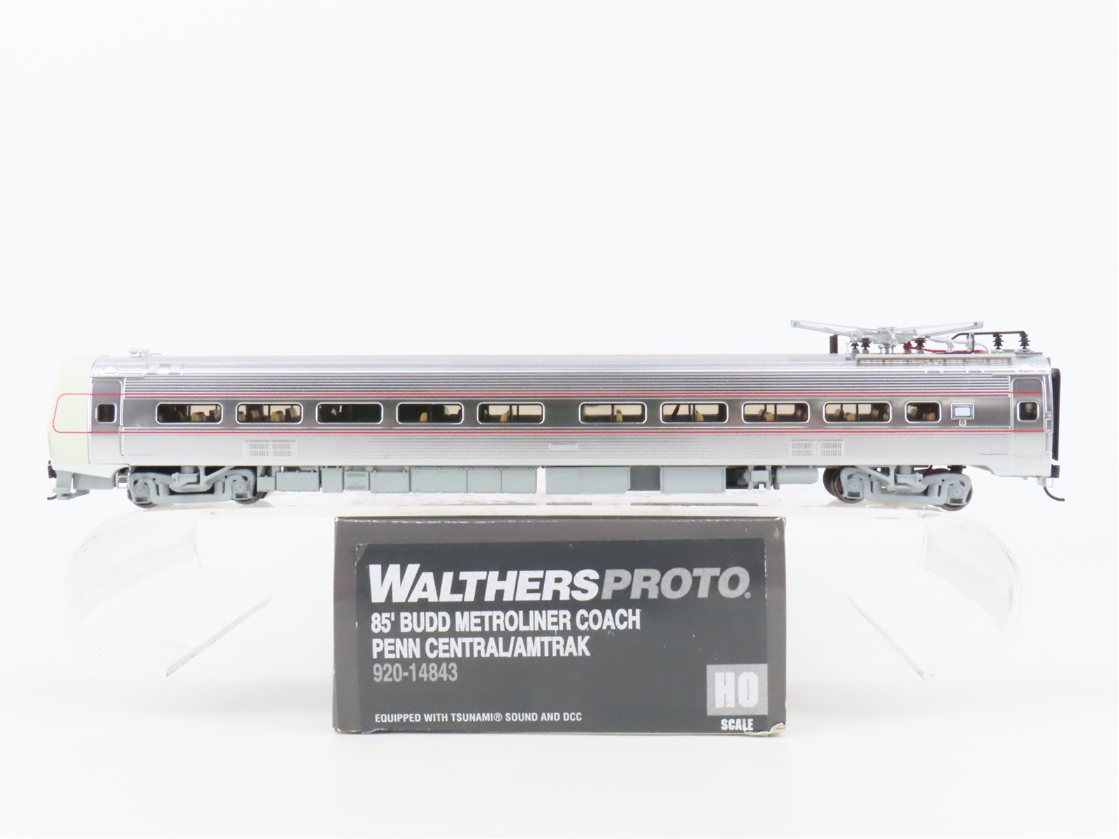 HO Walthers Proto 920-14843 PC/AMTK Budd 85' Metroliner Electric w/ DCC & Sound