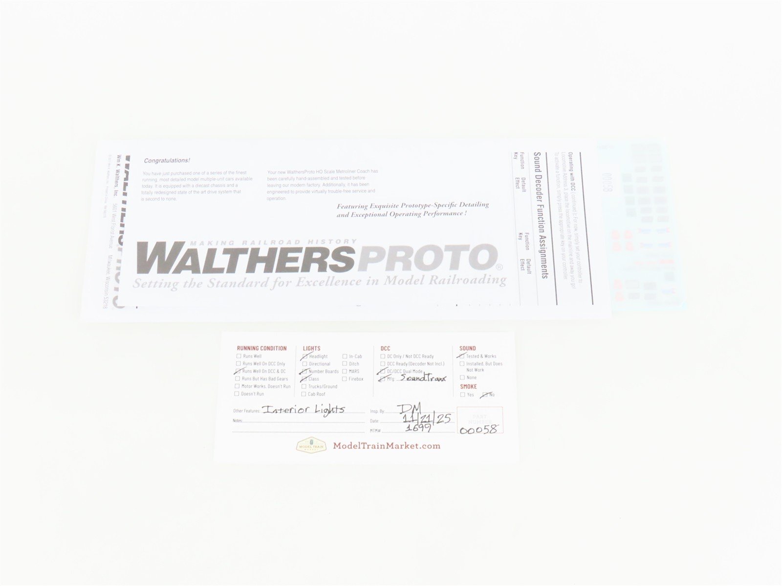 HO Walthers Proto 920-14843 PC/AMTK Budd 85' Metroliner Electric w/ DCC & Sound