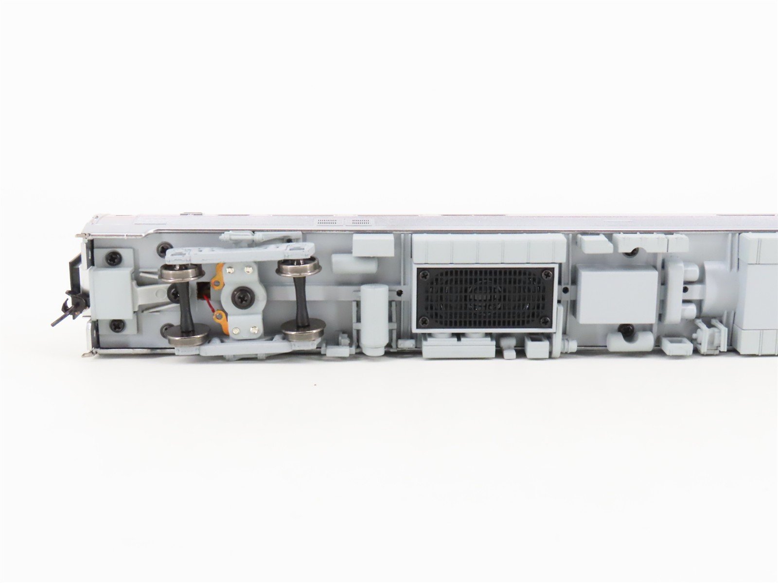 HO Walthers Proto 920-14803 PC/AMTK Budd 85' Metroliner Electric w/ DCC & Sound