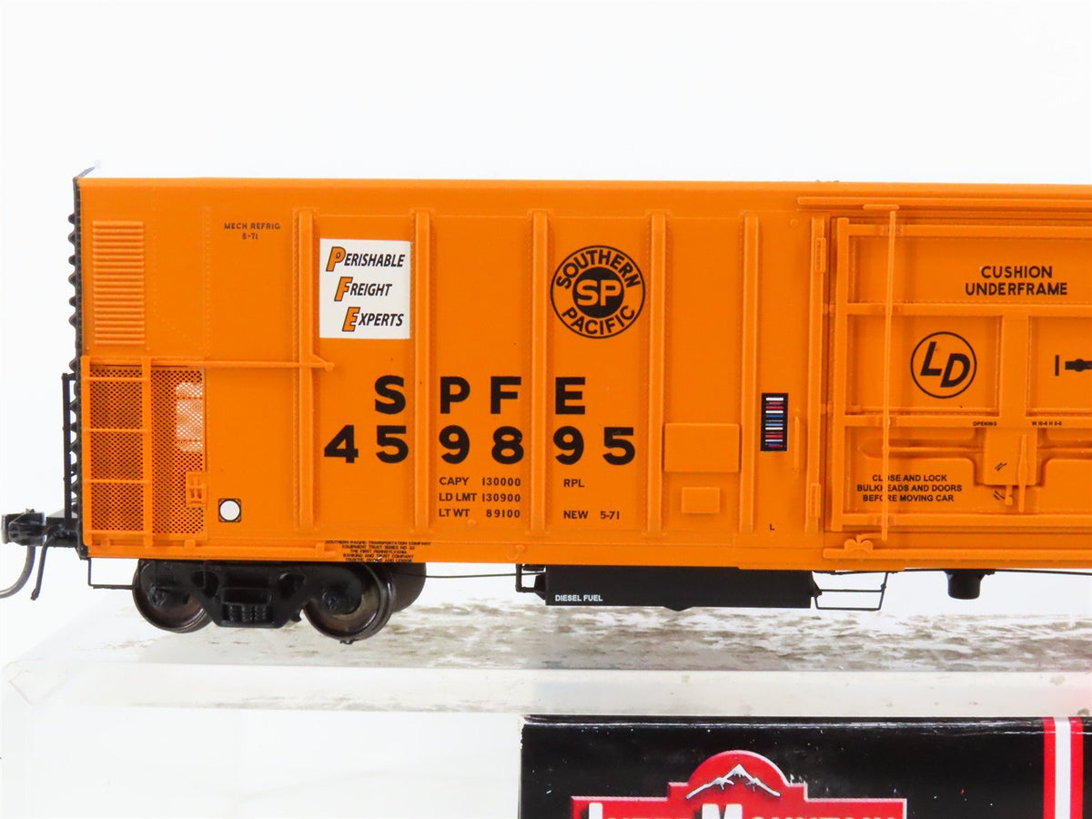 HO Scale InterMountain 48813-04* SPFE Pacific Fruit Express Reefer #459895