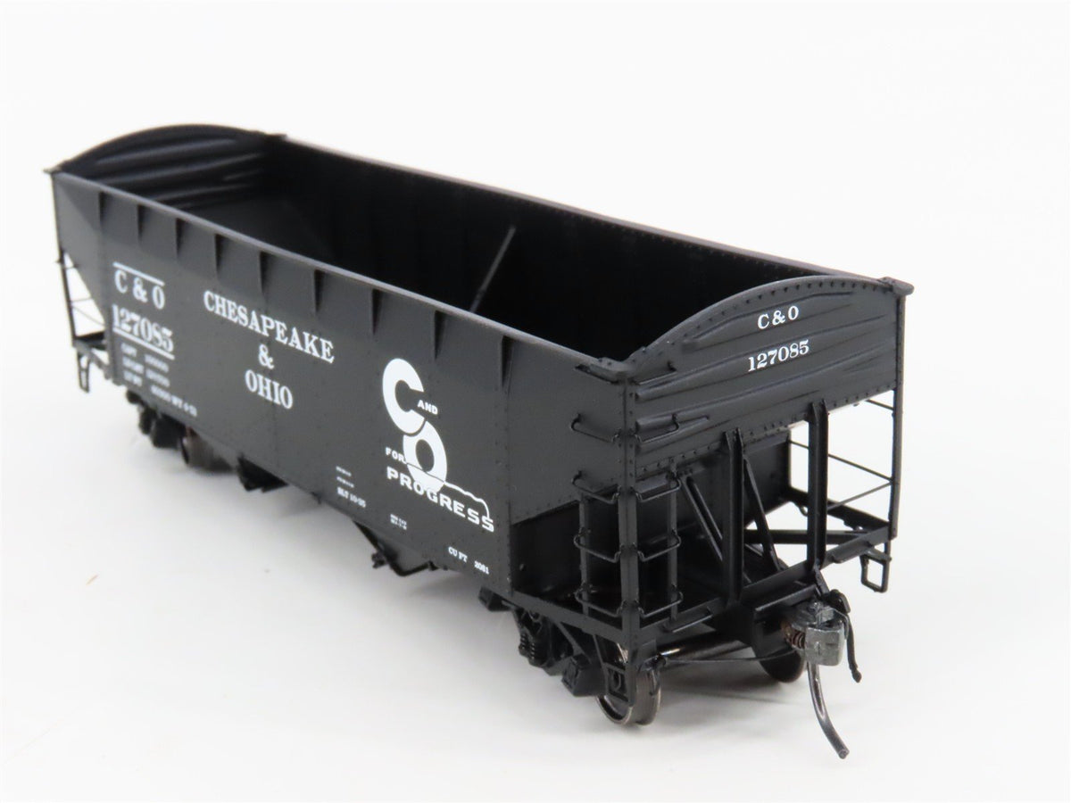 HO Scale InterMountain 47170-11* C&amp;O Chesapeake &amp; Ohio 2-Bay Open Hopper #127085