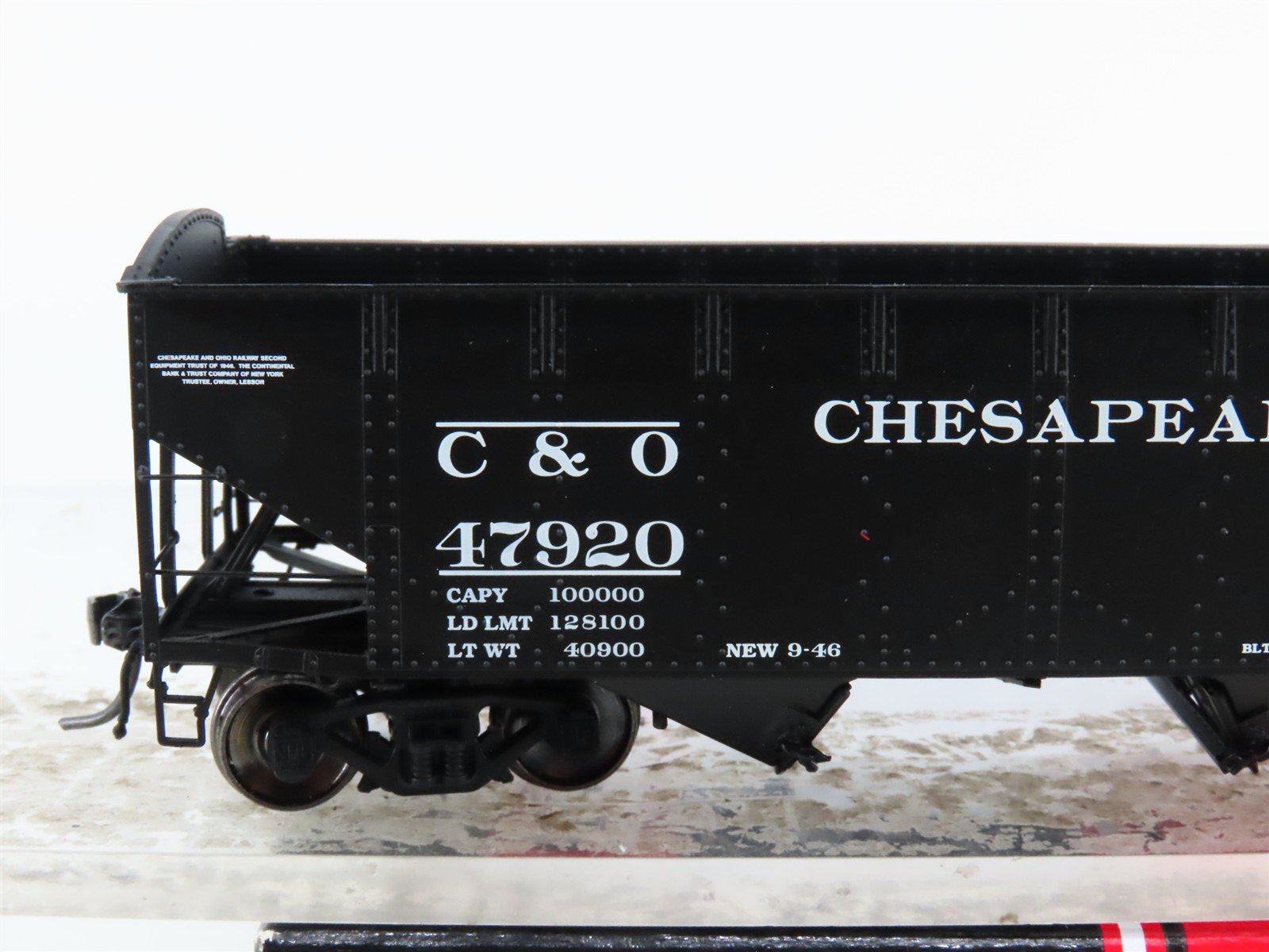 HO Scale InterMountain 47172-05* C&O Chesapeake & Ohio 2-Bay Open Hopper #47920