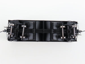 HO Scale InterMountain 47169-06 C&O Chesapeake & Ohio 2-Bay Open Hopper #120495