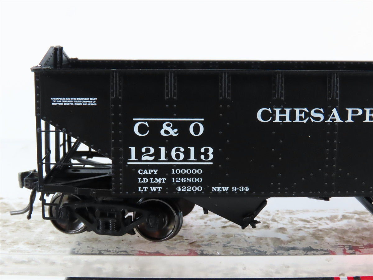 HO Scale InterMountain 47167-09* C&amp;O Chesapeake &amp; Ohio 2-Bay Open Hopper #121613