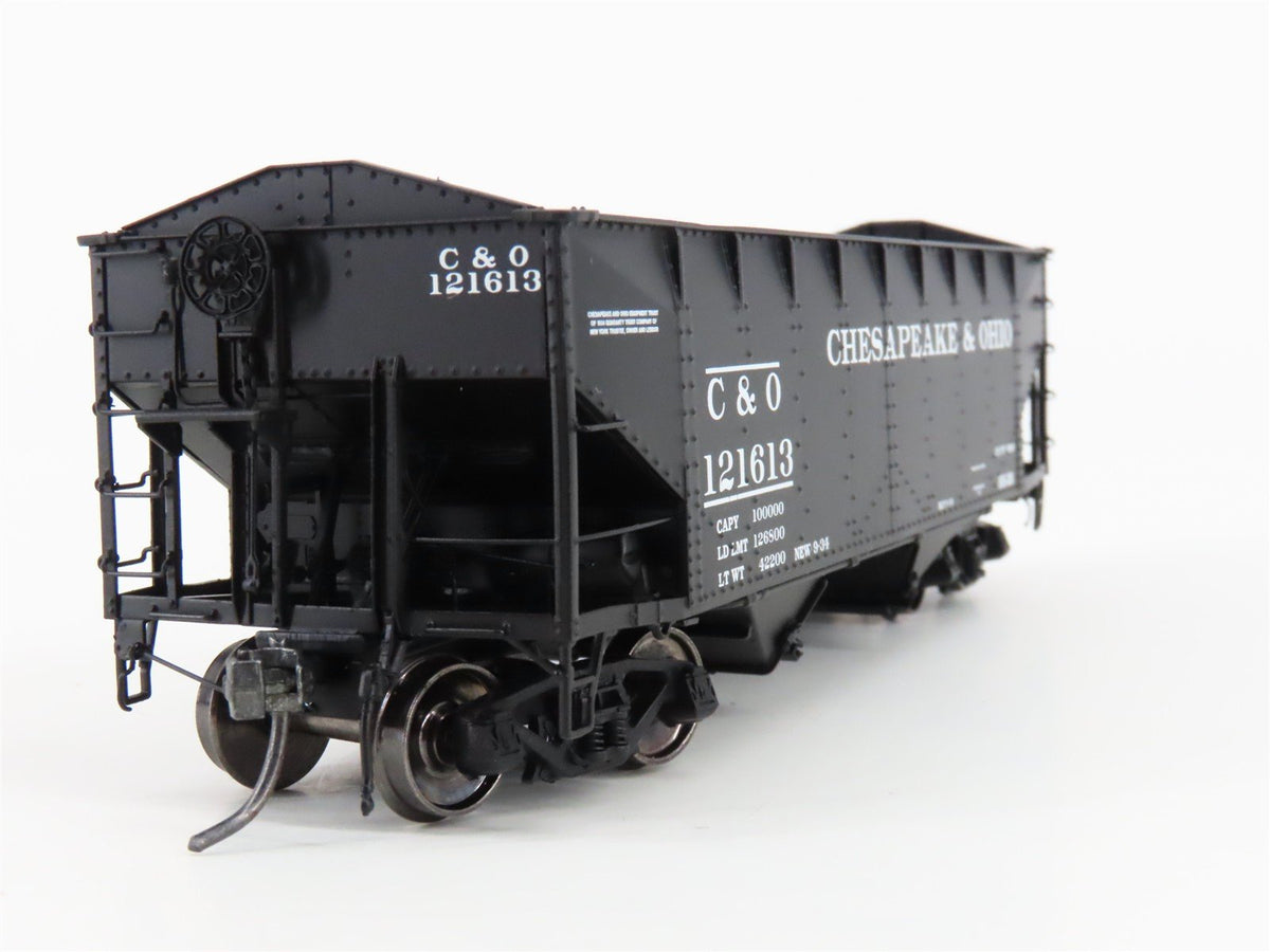 HO Scale InterMountain 47167-09* C&amp;O Chesapeake &amp; Ohio 2-Bay Open Hopper #121613