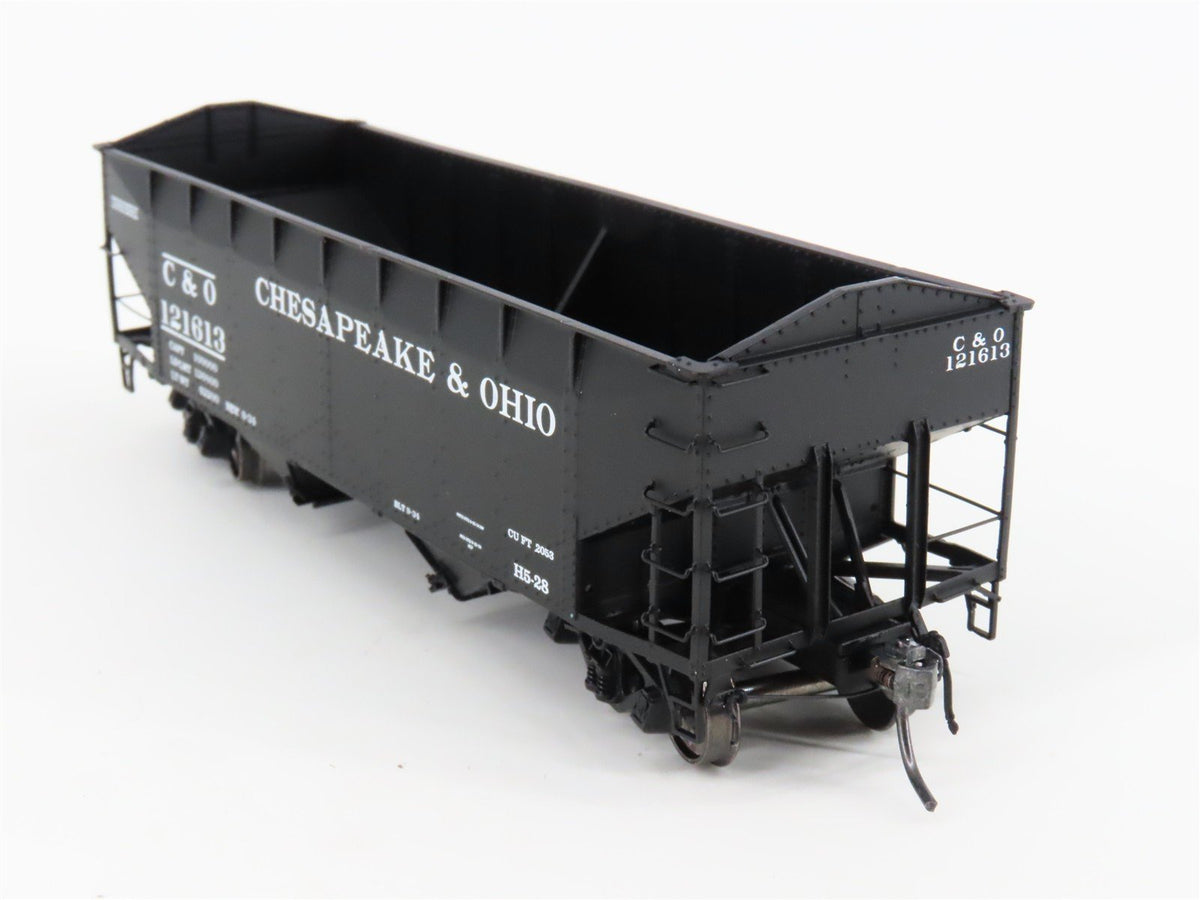 HO Scale InterMountain 47167-09* C&amp;O Chesapeake &amp; Ohio 2-Bay Open Hopper #121613