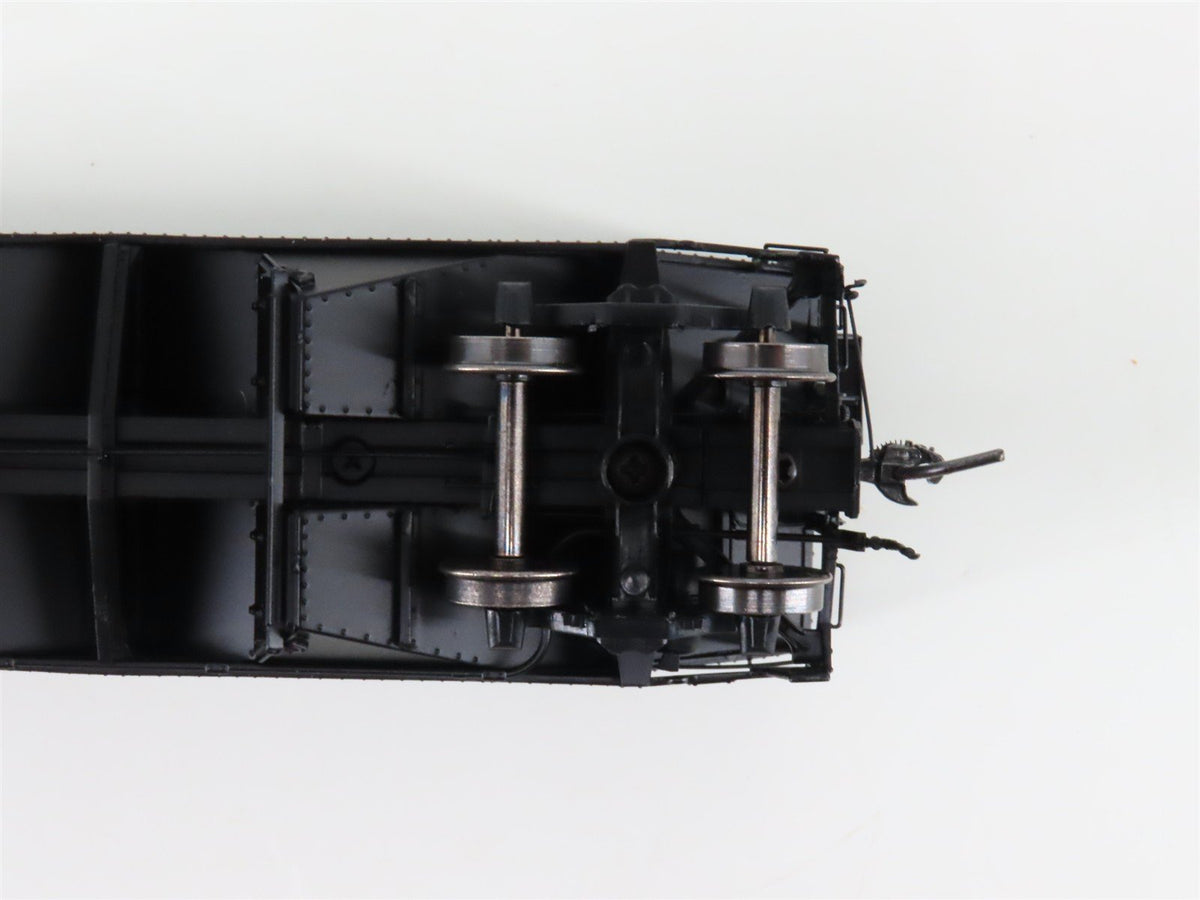 HO Scale InterMountain 47167-09* C&amp;O Chesapeake &amp; Ohio 2-Bay Open Hopper #121613