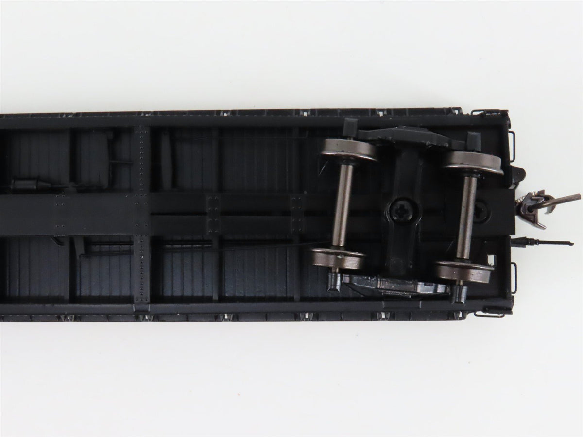 HO Scale InterMountain 48715-09 PM Pere Marquette 53&#39; 6&quot; Flat Car #16580