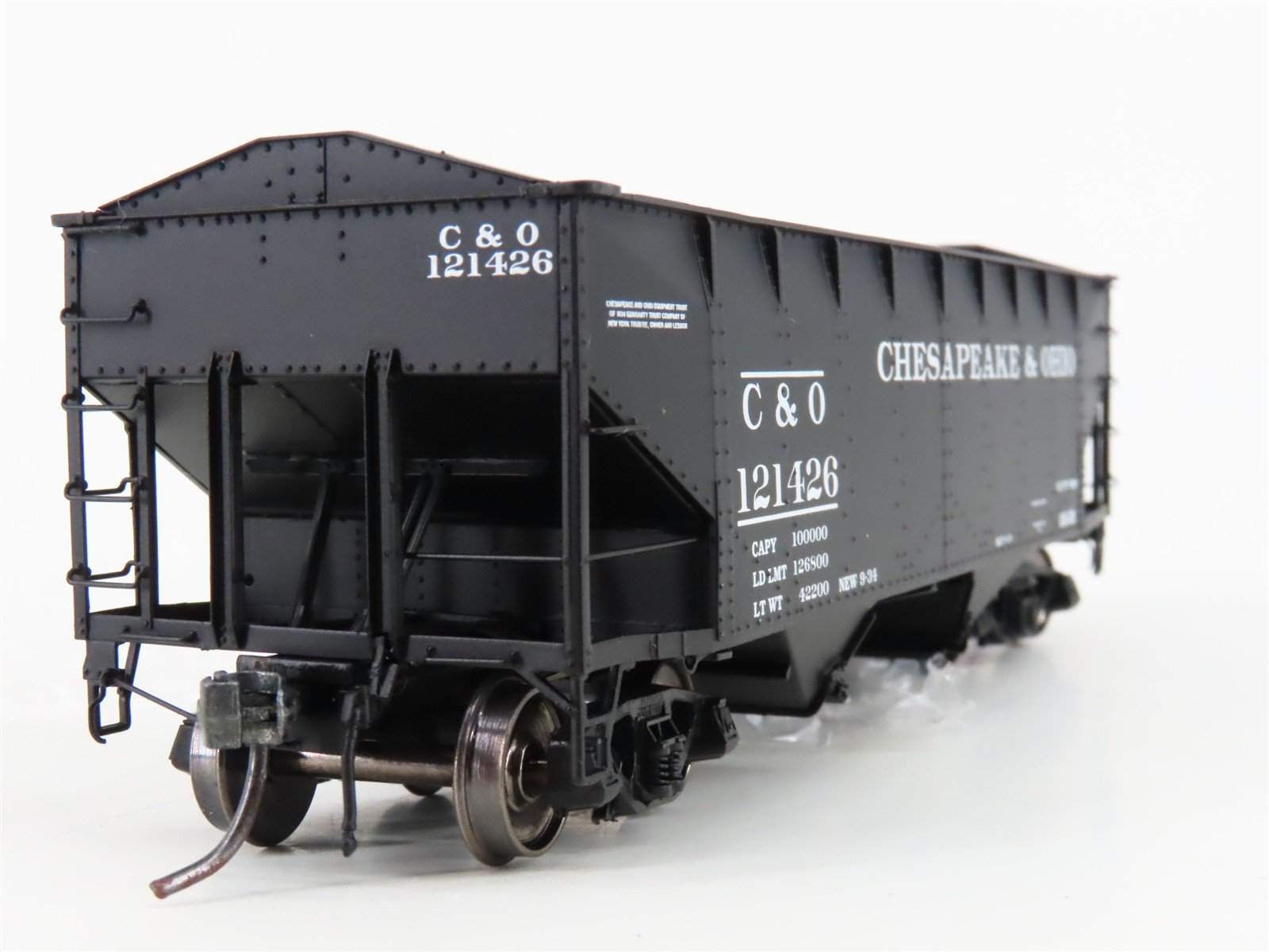 HO Scale InterMountain 47167-07* C&O Chesapeake & Ohio 2-Bay Open Hopper #121426