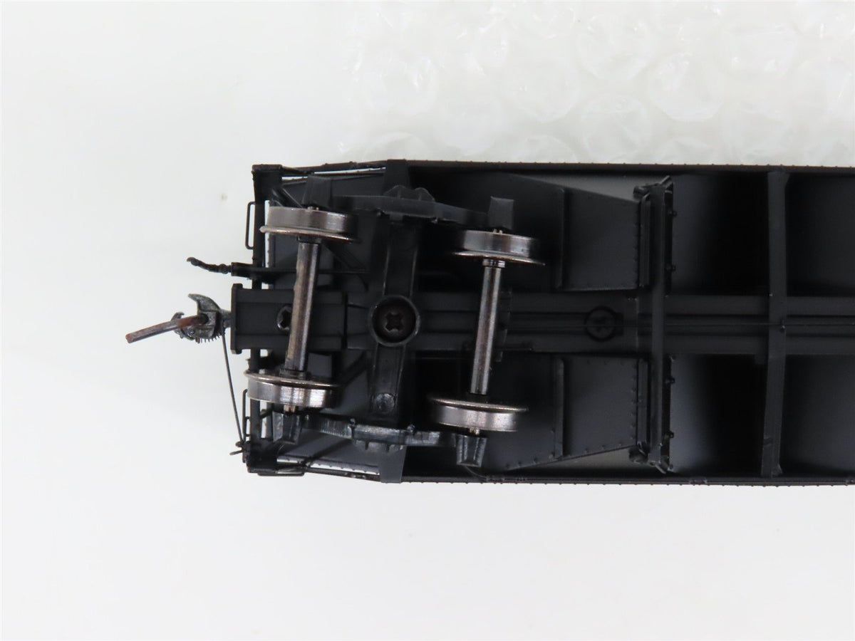 HO Scale InterMountain 47167-07* C&amp;O Chesapeake &amp; Ohio 2-Bay Open Hopper #121426