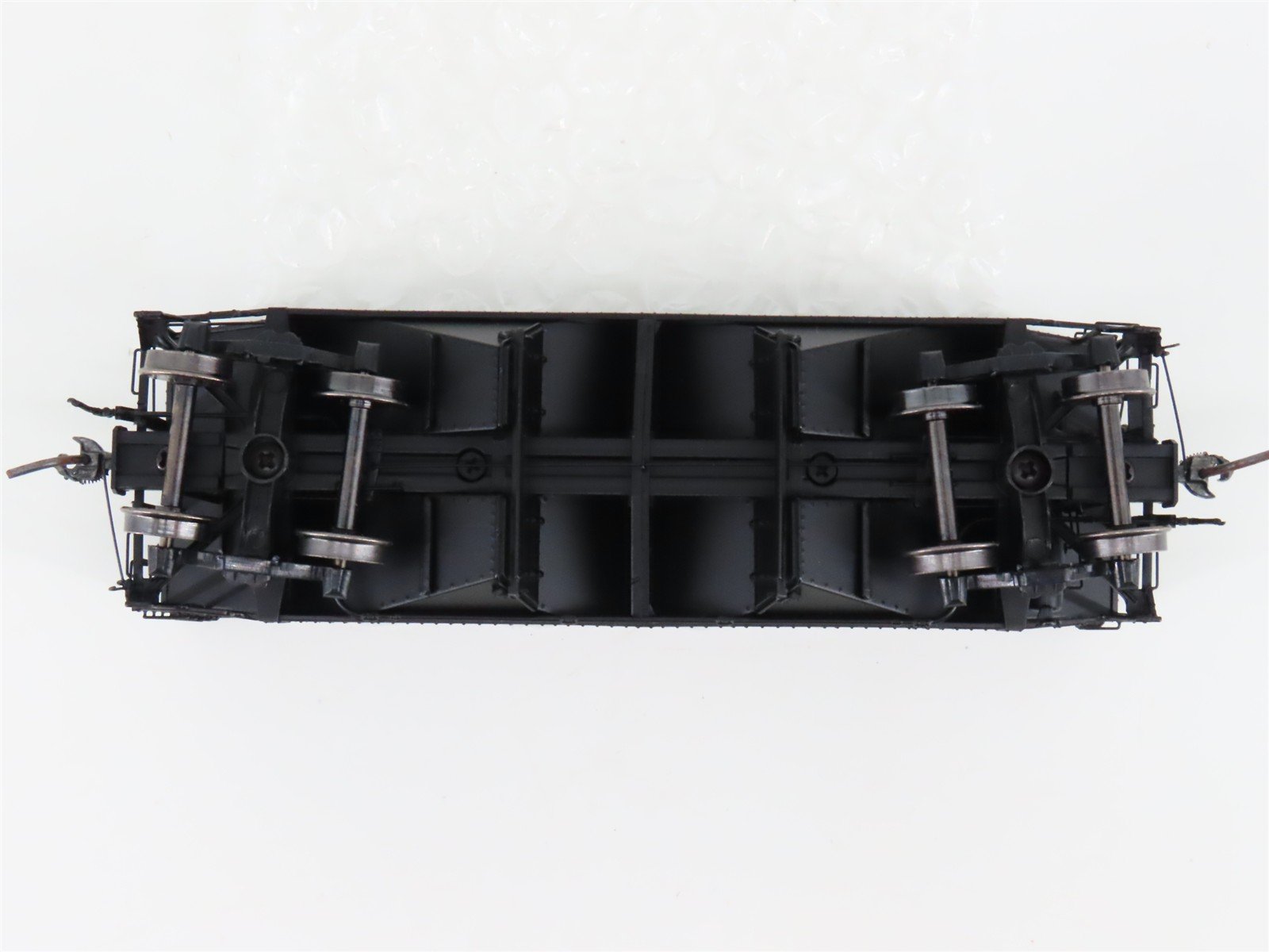 HO Scale InterMountain 47167-07* C&O Chesapeake & Ohio 2-Bay Open Hopper #121426