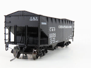 HO Scale InterMountain 47167-08* C&O Chesapeake & Ohio 2-Bay Open Hopper #121581