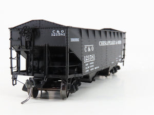 HO Scale InterMountain 47167-08* C&O Chesapeake & Ohio 2-Bay Open Hopper #121581