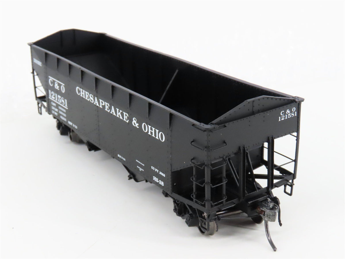 HO Scale InterMountain 47167-08* C&amp;O Chesapeake &amp; Ohio 2-Bay Open Hopper #121581
