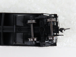 HO Scale InterMountain 47167-08* C&O Chesapeake & Ohio 2-Bay Open Hopper #121581