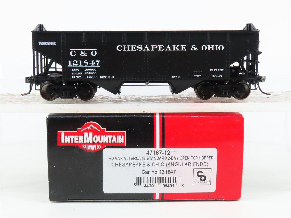 HO Scale InterMountain 47167-12* C&amp;O Chesapeake &amp; Ohio 2-Bay Open Hopper #121847