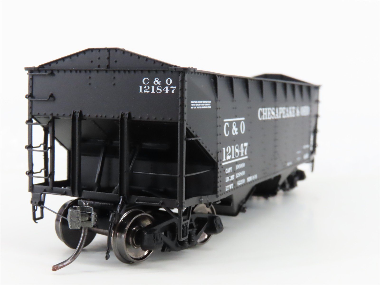 HO Scale InterMountain 47167-12* C&O Chesapeake & Ohio 2-Bay Open Hopper #121847