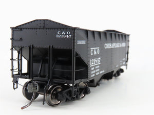 HO Scale InterMountain 47167-12* C&O Chesapeake & Ohio 2-Bay Open Hopper #121847