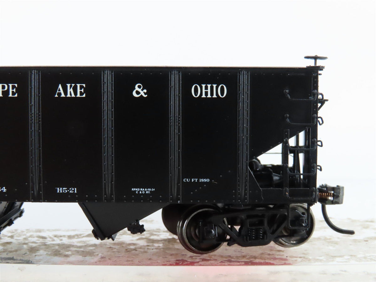 HO Scale InterMountain T452905-11 C&amp;O Chesapeake &amp; Ohio 2-Bay Open Hopper #63626
