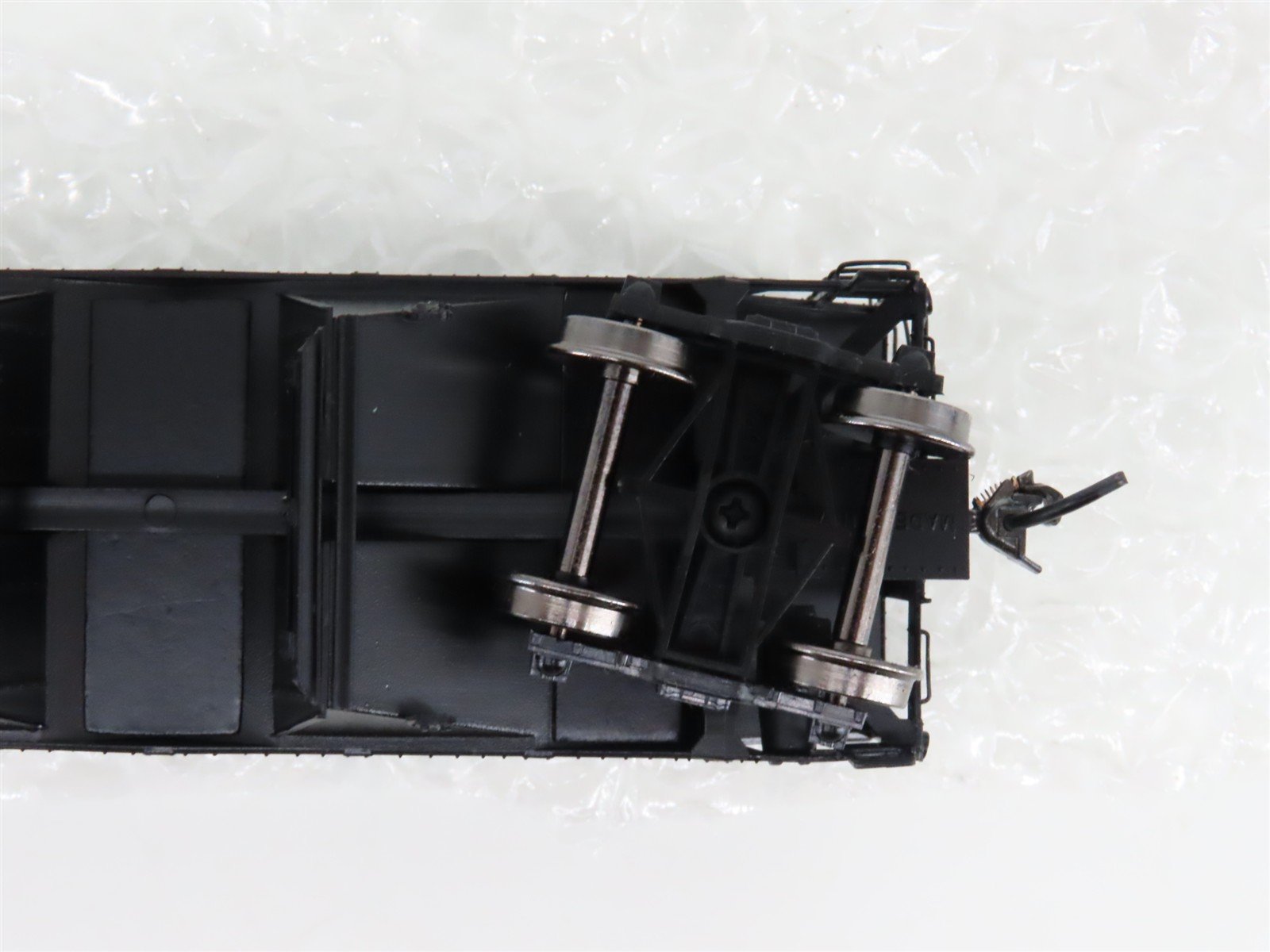 HO Scale InterMountain T452905-11 C&O Chesapeake & Ohio 2-Bay Open Hopper #63626