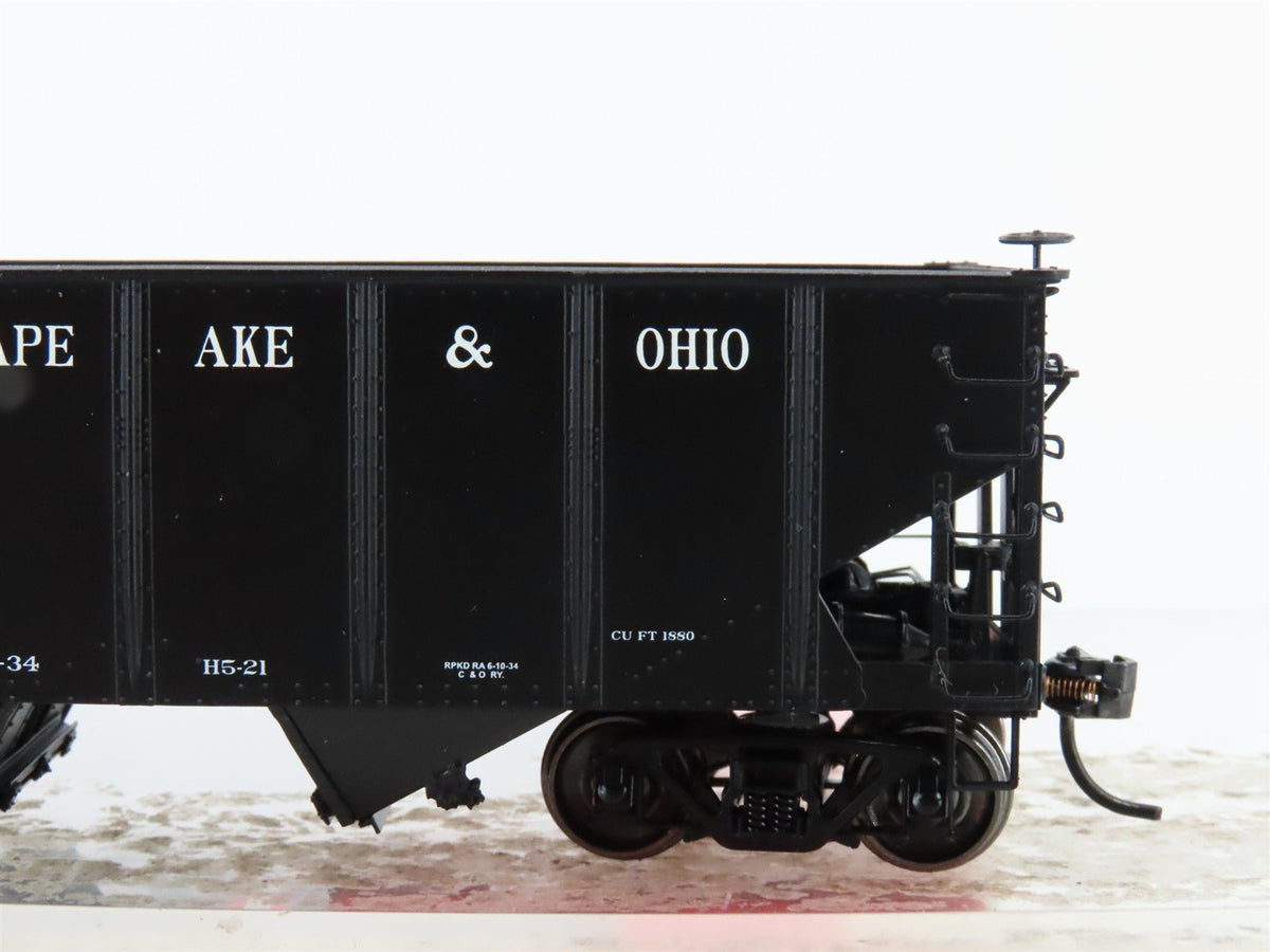 HO Scale InterMountain T452905-12 C&amp;O Chesapeake &amp; Ohio 2-Bay Open Hopper #63905