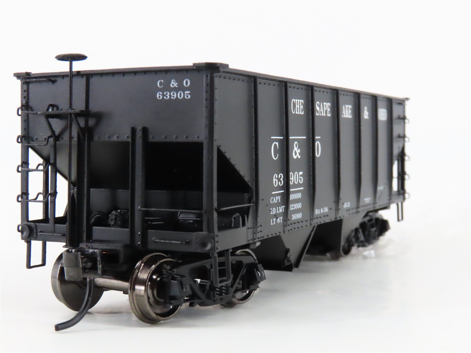 HO Scale InterMountain T452905-12 C&O Chesapeake & Ohio 2-Bay Open Hopper #63905