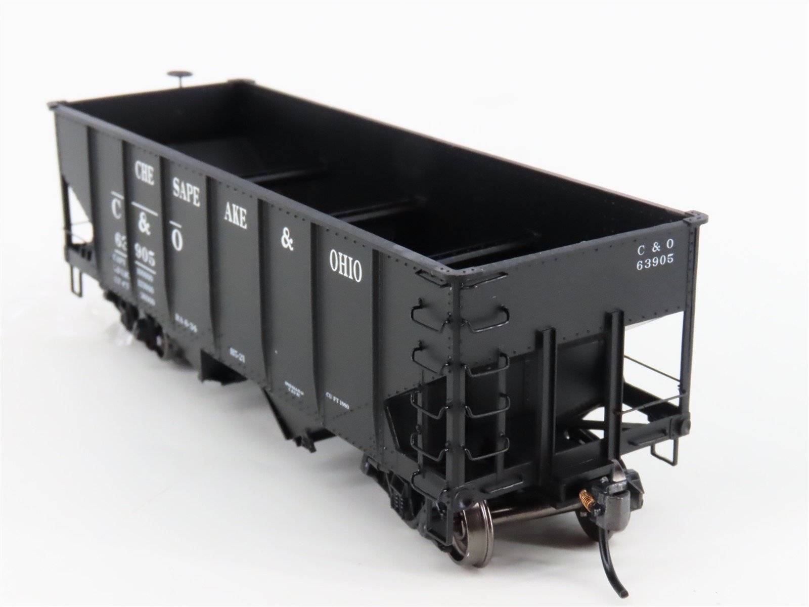 HO Scale InterMountain T452905-12 C&O Chesapeake & Ohio 2-Bay Open Hopper #63905
