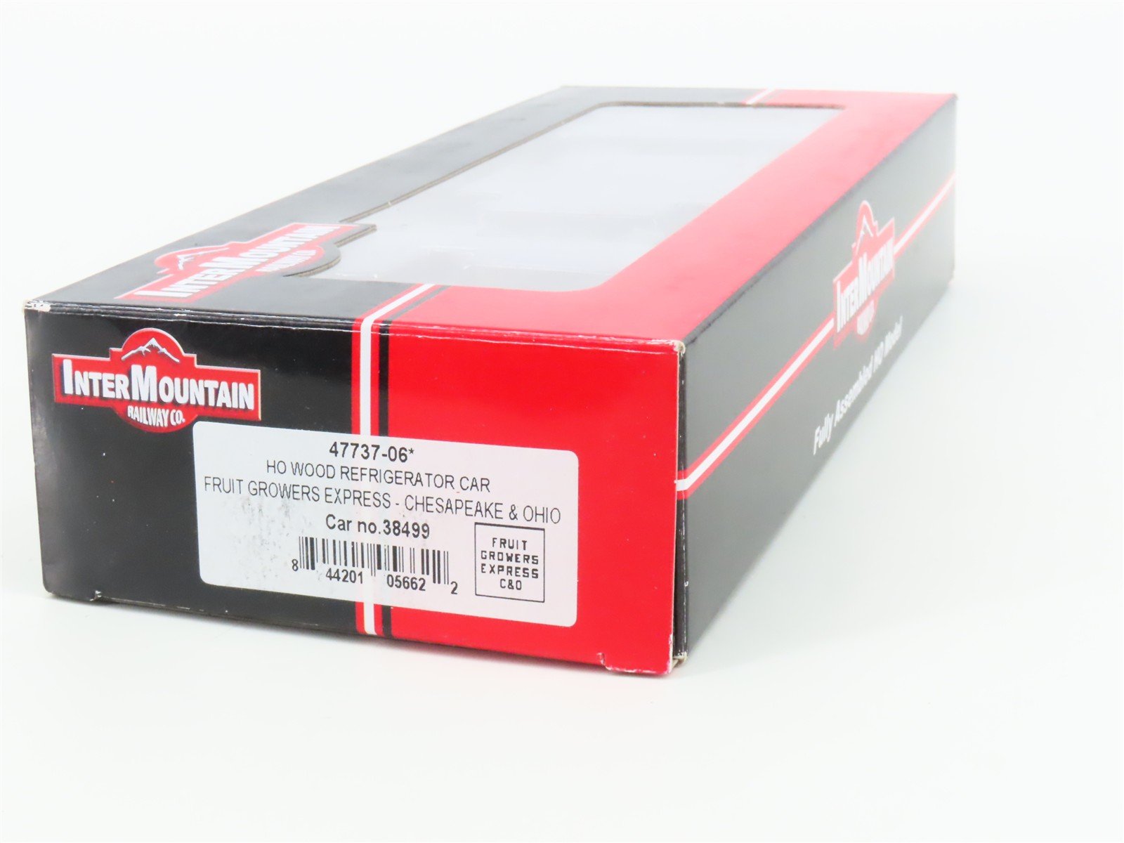 HO Scale InterMountain 47737-06* C&O FGEX Fruit Growers Express Reefer #38499