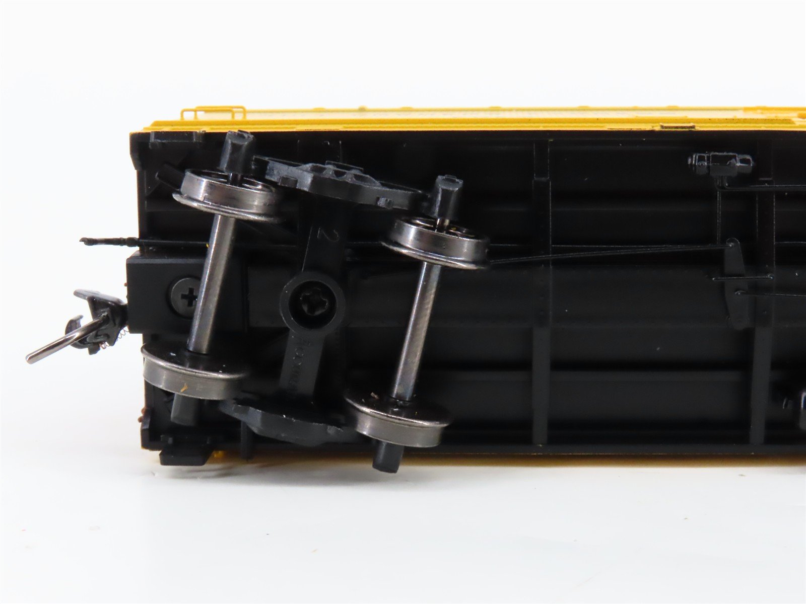 HO Scale InterMountain 47737-02* C&O FGEX Fruit Growers Express Reefer #38210