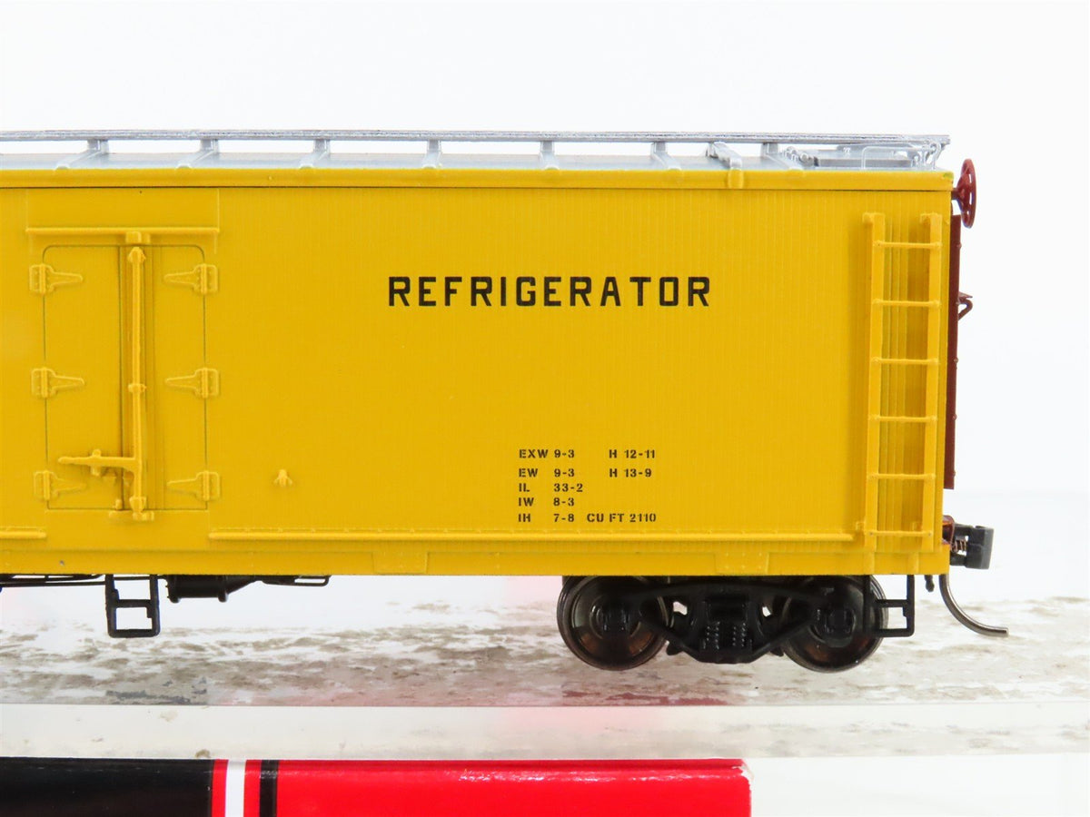 HO Scale InterMountain 47737-01* C&amp;O FGEX Fruit Growers Express Reefer #38265