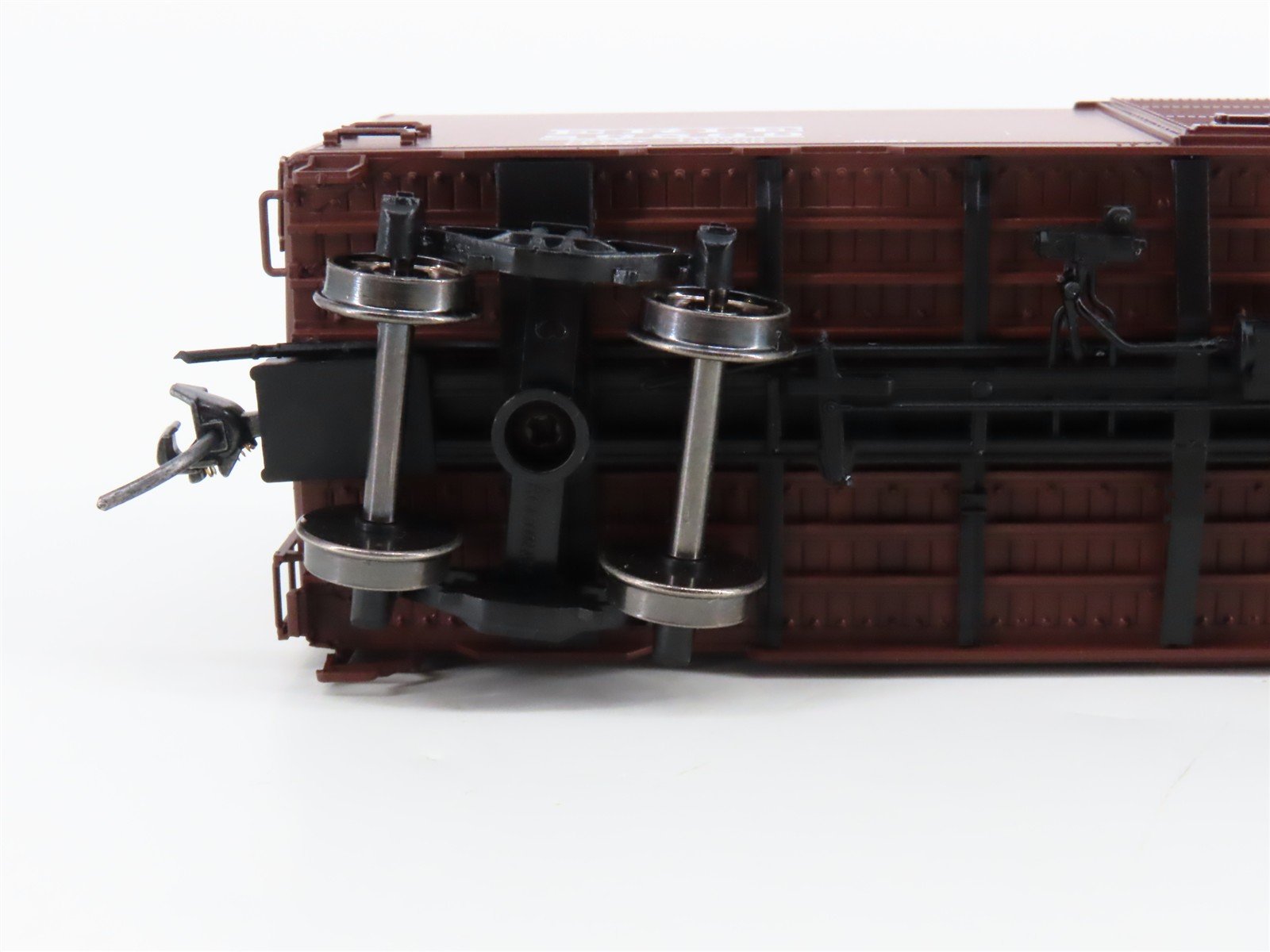 HO Scale InterMountain 45452-21* ERIE Railroad 40' Single Door Box Car #86569