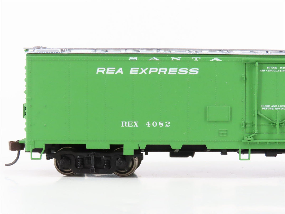 HO Scale Walthers 932-26244 REX Santa Fe REA Express Reefer 2-Pack