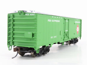HO Scale Walthers 932-26244 REX Santa Fe REA Express Reefer 2-Pack