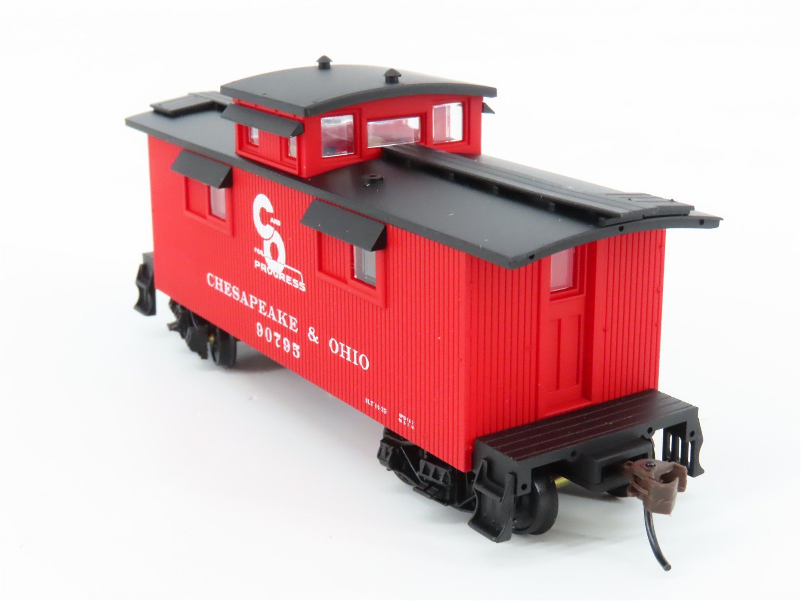 HO Scale Walthers 932-7522 C&O Chesapeake & Ohio 25' Wood Caboose #90795