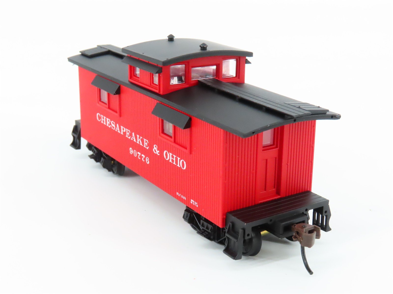 HO Scale Walthers 932-7521 C&O Chesapeake & Ohio 25' Wood Caboose #90776