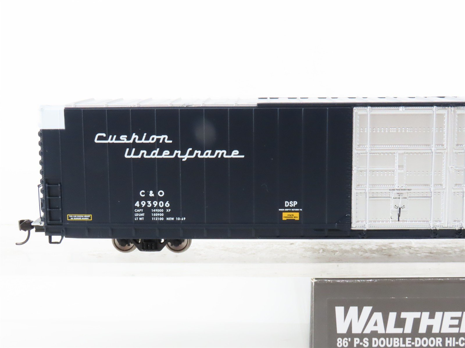 HO Scale Walthers Proto 920-102112 C&O Chesapeake & Ohio 86' Box Car #493906